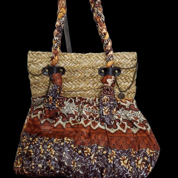 Sun 'N' Sand Straw & Fabric Bag - Picture 3 of 10